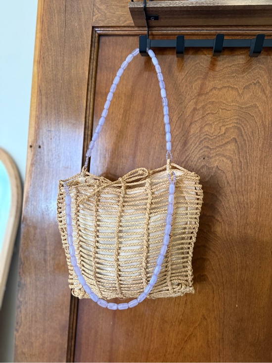 American Eagle Outfitters Handbags - Y2K American Eagle boho straw shoulder tote with purple beaded stone strap